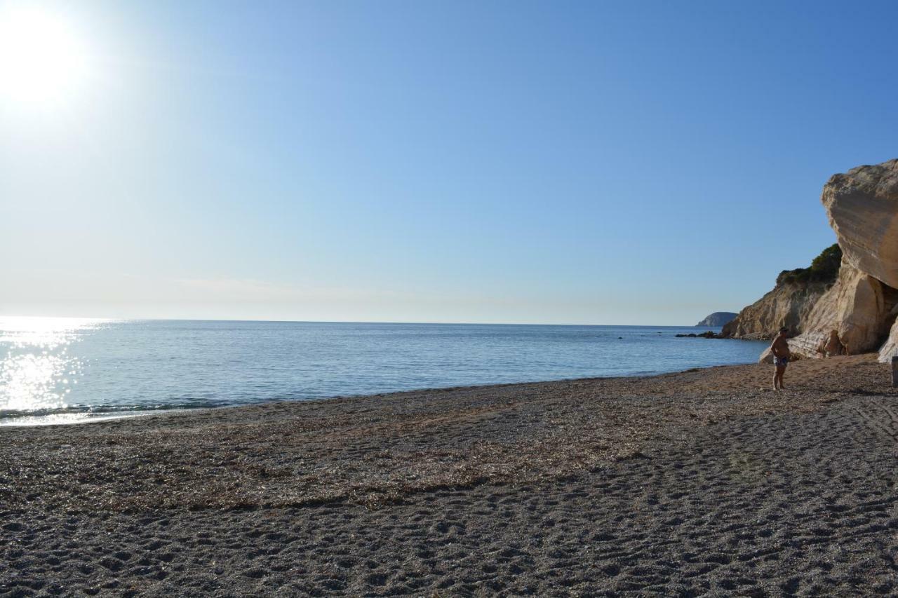Limeri Traditional Guest House Monolithos  Exterior photo